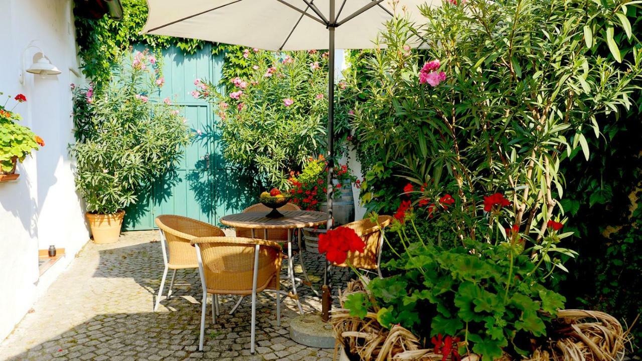 Gaestehaus Doris Purbach am Neusiedlersee Buitenkant foto